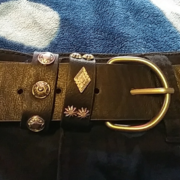 Black ripped shorts with belt - Picture 5 of 5